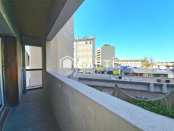 T1 rénové 32 m² avec balcon – Proche Gare Saint-Charles / Métros – Idéal étudiant / premier investissement