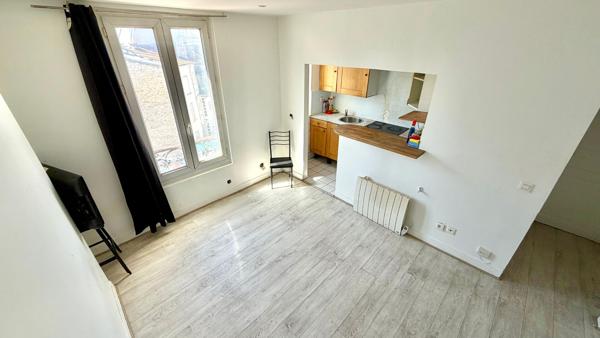 Studio en duplex - Quartier mairie