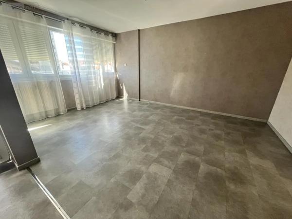 Achat - Appartement Vesoul 70000 5 pièces 93 m 2 488 m 2