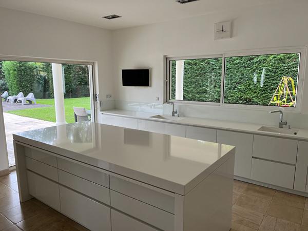 Emplacement exceptionnel, très belle maison avec piscine aucun vis à vis