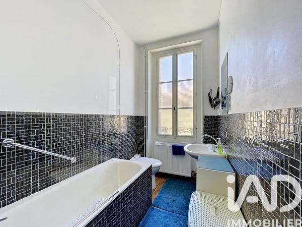 Maison à vendre 7 pièces 131 m² Coulonges-sur-l'Autize