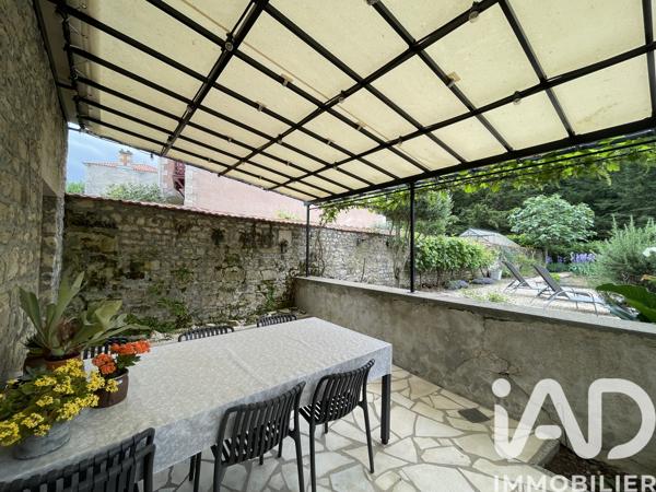 Maison à vendre 7 pièces 131 m² Coulonges-sur-l'Autize