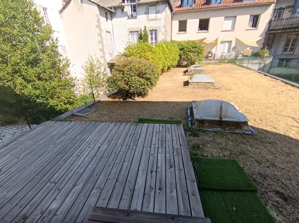 CENTRE VILLE APPARTEMENT 3 PIECES - 15000 AURILLAC