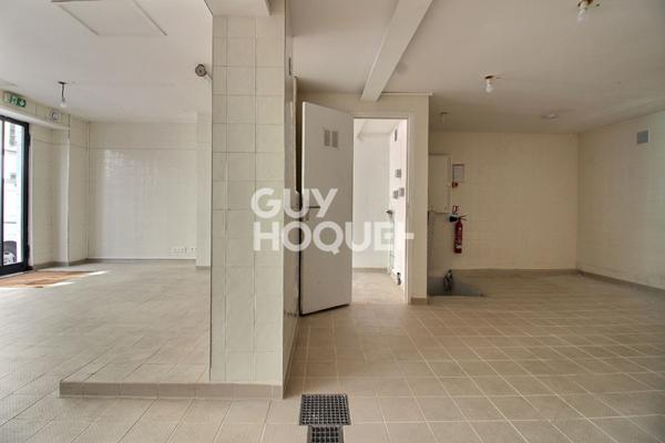 Local d'activité Paris 57.46 m2