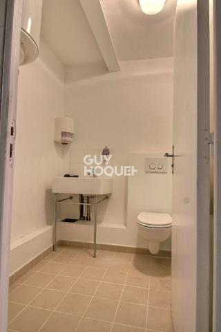 Local d'activité Paris 57.46 m2