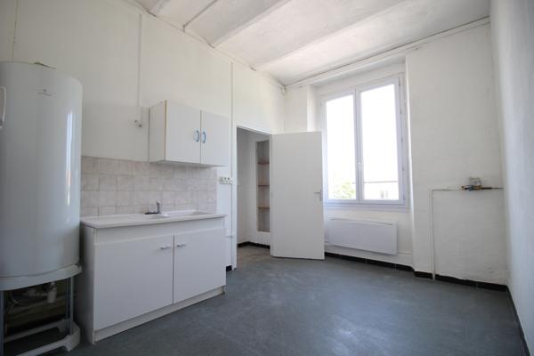 A vendre immeuble de rapport de 380m² à Molière Sur Cèze ( 30410)