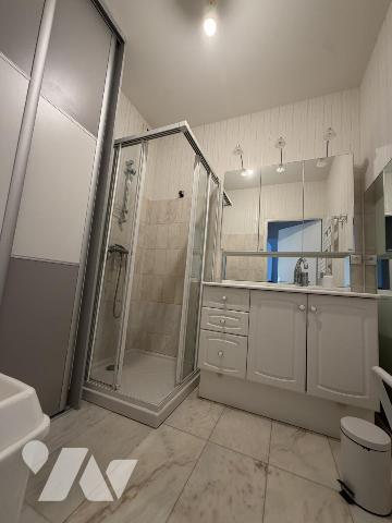 APPARTEMENT 2 CHAMBRES AVEC TERRASSE ET GARAGE