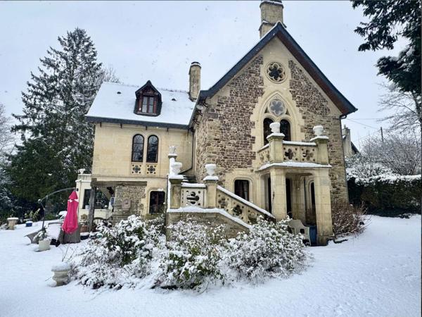 Chateau Gothique en Normandie