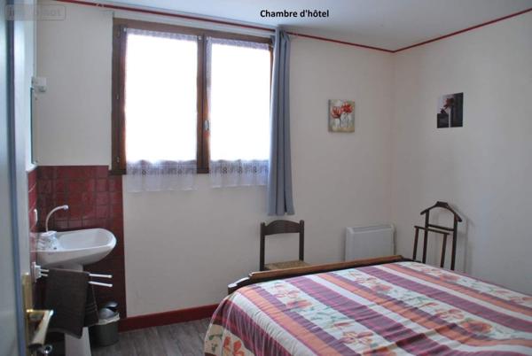 Immeuble à vendre à Anglure dans la Marne (51260), ref : 043/1707