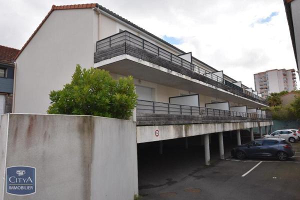 Appartement à louer 1 pièce 32.1m² Cholet (49300)