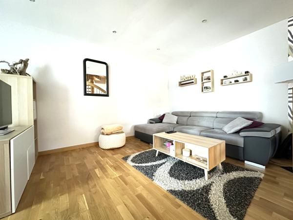 Maison mitoyenne sans jardin, au calme dans une impasse, 3 chambres