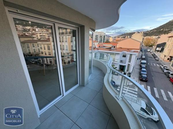 Appartement à louer 2 pièces 44.2m²