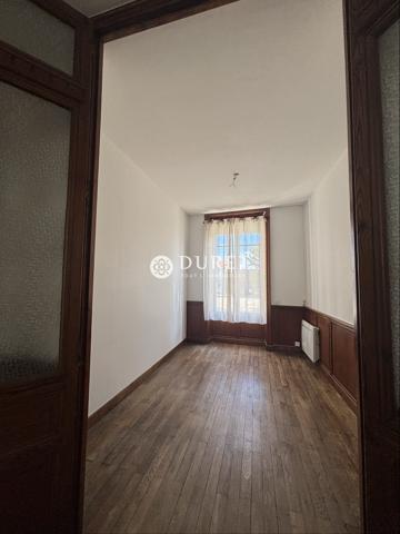 APPARTEMENT T3 EN DUPLEX A LOEUR - CENTRE VALLET