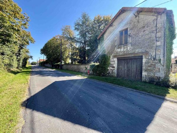 Maison de 5 chambres, Charroux