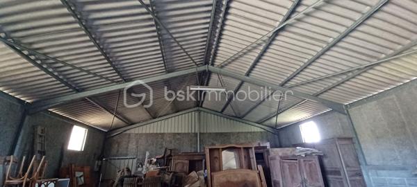 Terrain de 2 362 m²