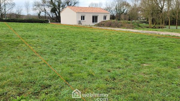 Terrain constructible 495 m² à La Jonchère 85540
