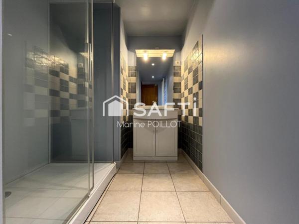 PROPRIETE AVEC DEPENDANCES PISCINE SUR VASTE TERRAIN ENTIEREMENT CLOS 10 minutes MEURSAULT, 20 minutes CHALON SUR SAONE/ BEAUNE