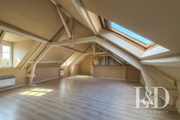 Beau T3 lumineux de 82 m² au dernier étage – Centre-ville de Limours