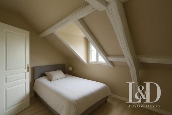 Beau T3 lumineux de 82 m² au dernier étage – Centre-ville de Limours