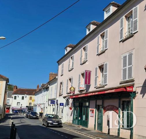 Beau T3 lumineux de 82 m² au dernier étage – Centre-ville de Limours