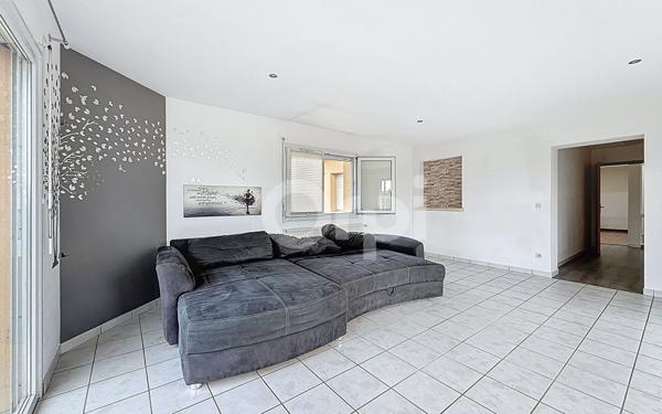 Maison à vendre    7 pièces •  Bantzenheim