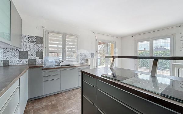 Maison à vendre    7 pièces •  Bantzenheim