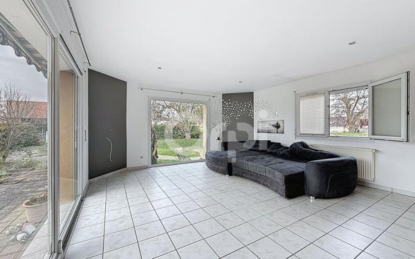 Maison à vendre    7 pièces •  Bantzenheim