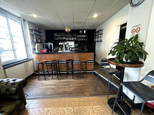 Mur commerce OU possiblité d'appartement 66m2