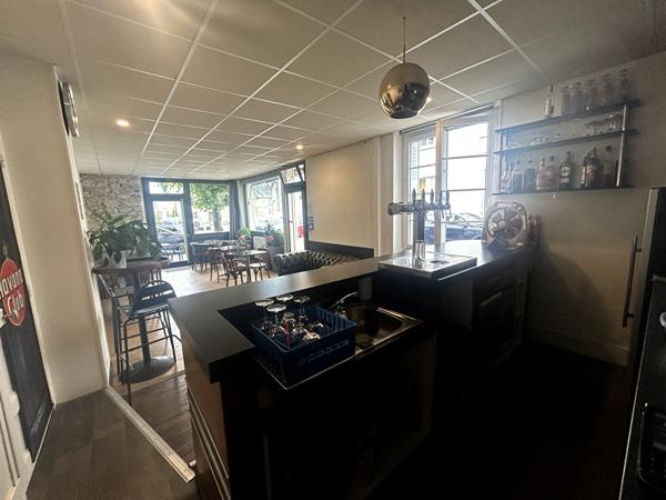 Mur commerce OU possiblité d'appartement 66m2