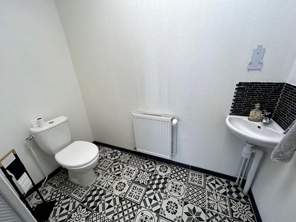 Mur commerce OU possiblité d'appartement 66m2