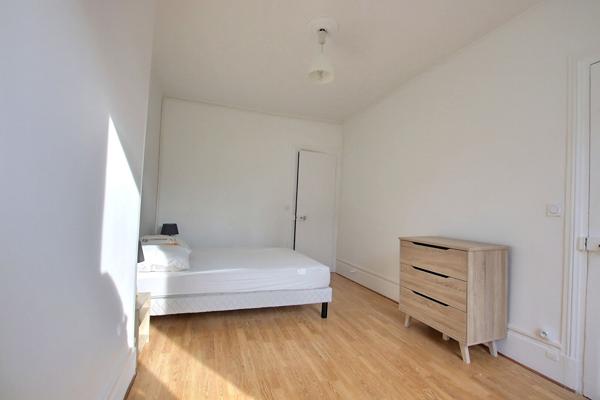 Appartement Aubervilliers 2 pièce(s) 48.20m2