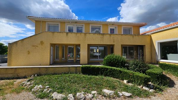 Rouffiac Tolosan, local professionnel 105 m2