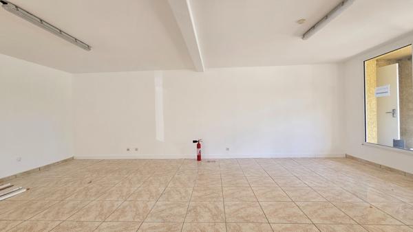 Rouffiac Tolosan, local professionnel 105 m2
