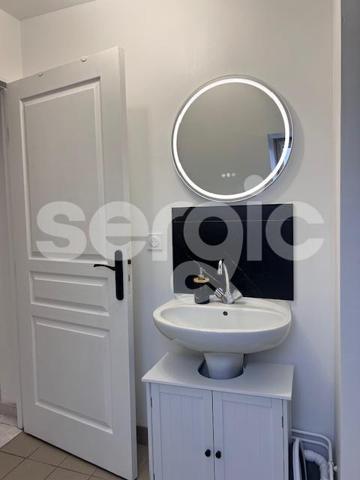 Location 1 Pieces 22 60200 Compiegne 43 0136 01 0072