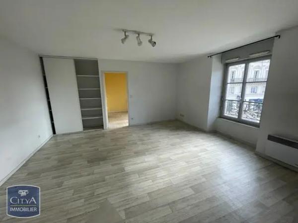 Appartement à louer 2 pièces 46.69m²