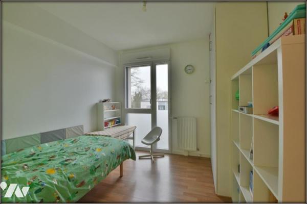 APPARTEMENT T4 BALCON PARKING ASCENSEUR LE RHEU