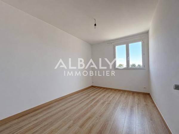 Appartement 5 pièce(s) 2 chambre(s) 75 m²