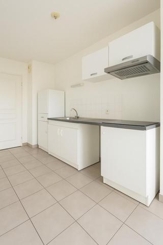 Belle opportunité ! Appartement T3 avec loggia, parking, proche tramway et pôle santé Clinique Victoire