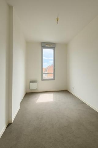 Belle opportunité ! Appartement T3 avec loggia, parking, proche tramway et pôle santé Clinique Victoire