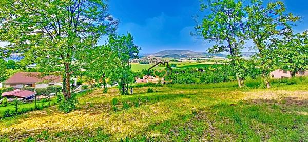 Saint-Georges-sur-Allier (63800) Beau terrain à St Georges sur Allier