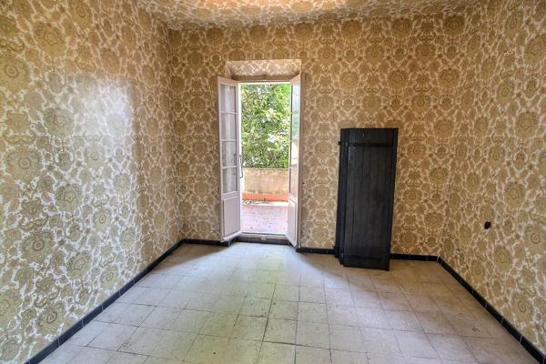 Spécial Investisseur - Ensemble immobilier de charme avec dépendances à rénover - Proche Lac de Villeneuve-de-la-Raho