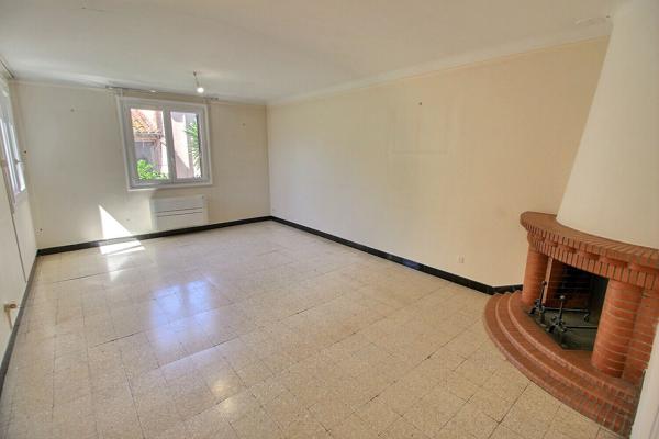 Spécial Investisseur - Ensemble immobilier de charme avec dépendances à rénover - Proche Lac de Villeneuve-de-la-Raho