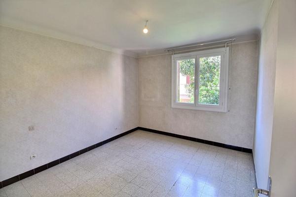 Spécial Investisseur - Ensemble immobilier de charme avec dépendances à rénover - Proche Lac de Villeneuve-de-la-Raho