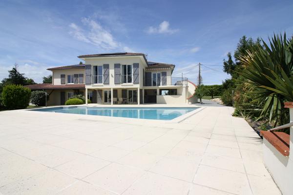 Montauban : Villa avec point de vue sur pyrénées, 5chambres 261 m2