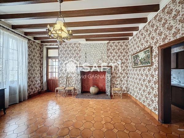 3 Maisons avec garages et nombreuses dépendances