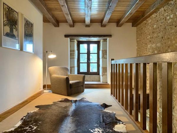 Poitiers, Manoir 8 Chambres -  336 m² à vendre