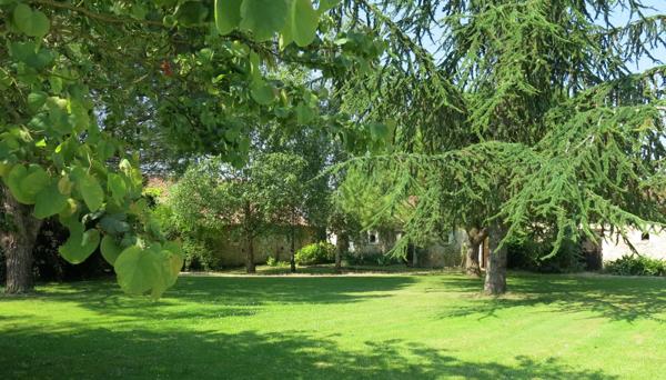 Poitiers, Manoir 8 Chambres -  336 m² à vendre