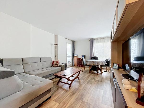 Vente                                                      Appartement
                        
                     3 pièces                      67 m2                     à Boissy-Saint-Léger