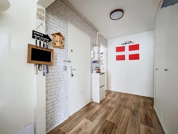 Vente                                                      Appartement
                        
                     3 pièces                      67 m2                     à Boissy-Saint-Léger