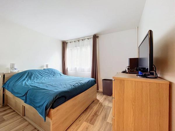 Vente                                                      Appartement
                        
                     3 pièces                      67 m2                     à Boissy-Saint-Léger